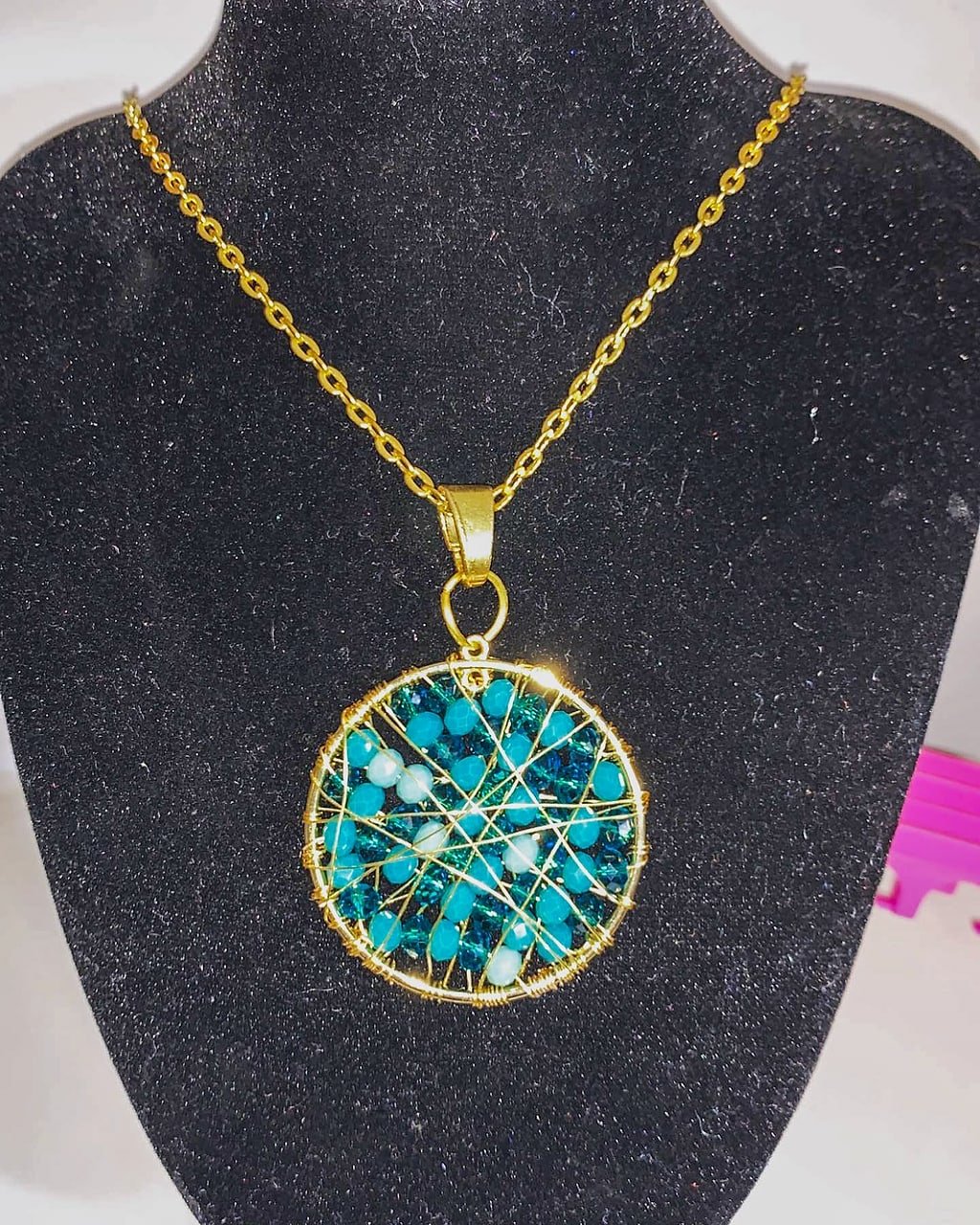 Collar mandala turquesa